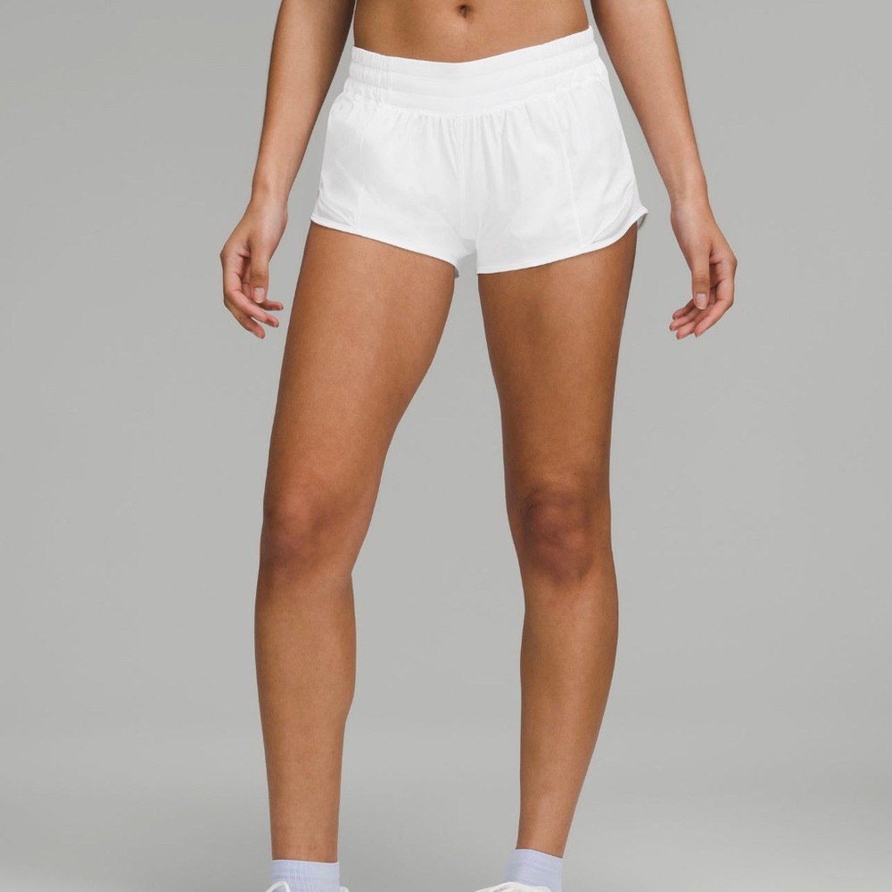 Hotty Hot Low-Rise Lined Shorts 2.5”